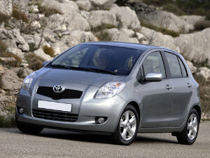 Коврики текстильные для Toyota Yaris II (хэтчбек 5 дв / XP90) 2005 - 2009